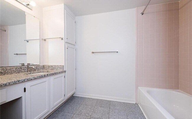 Building Photo - 199 14th St NE