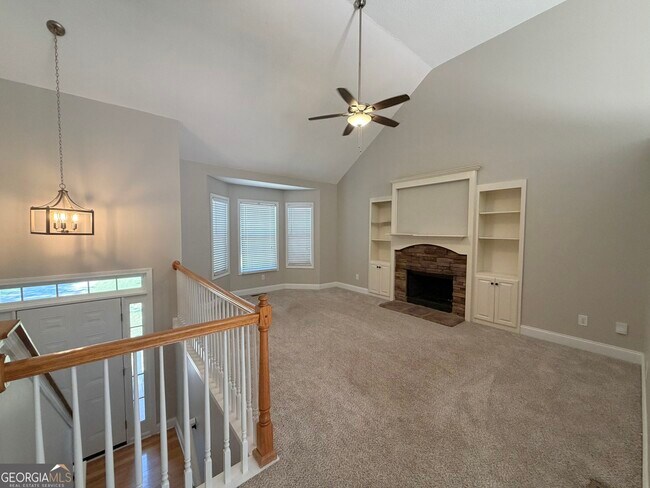 Building Photo - 11 Woodvine Ct