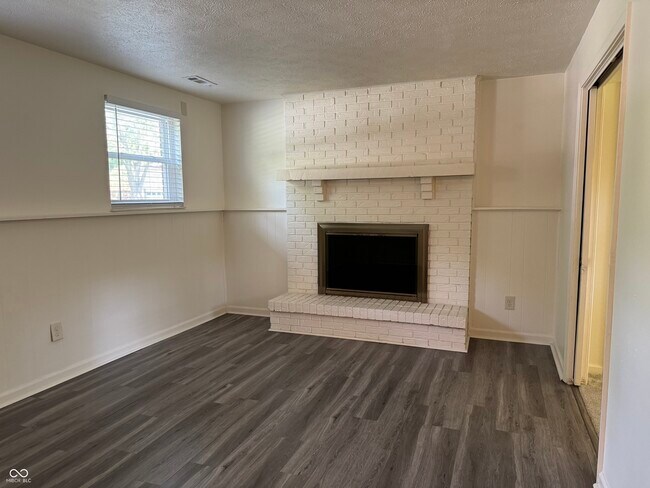 Building Photo - 7717 Cambridge Dr