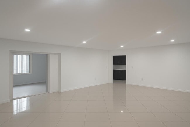 Building Photo - 22141 Aquila St