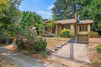 Building Photo - Modern Mediterranean 2 Bed/2 Bath with plenty of space - Pet Friendly!