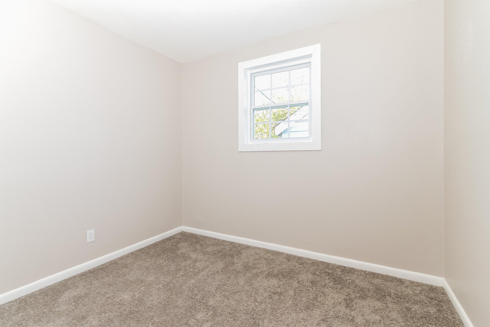 Building Photo - 7116 Nathan Hale Way