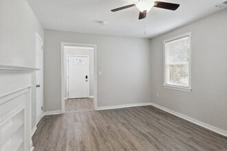 Building Photo - Large 3BR/2BA Near Downtown House For Rent