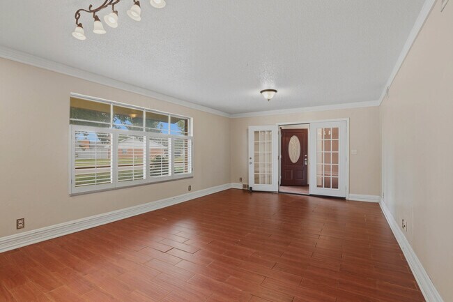 Building Photo - 2404 SW 79th St