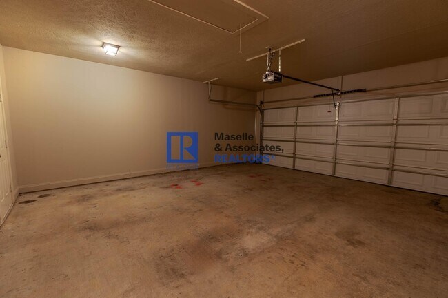 Building Photo - 125 Mason Way