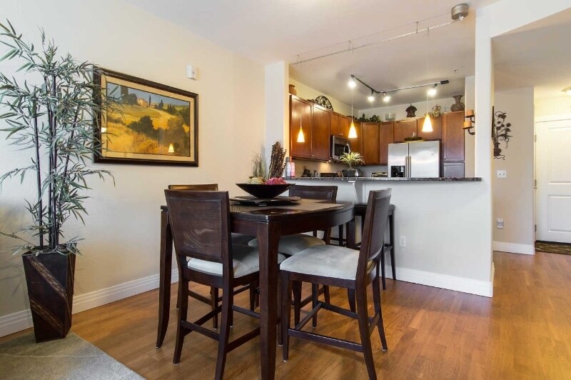 Building Photo - 9039 E Panorama Cir
