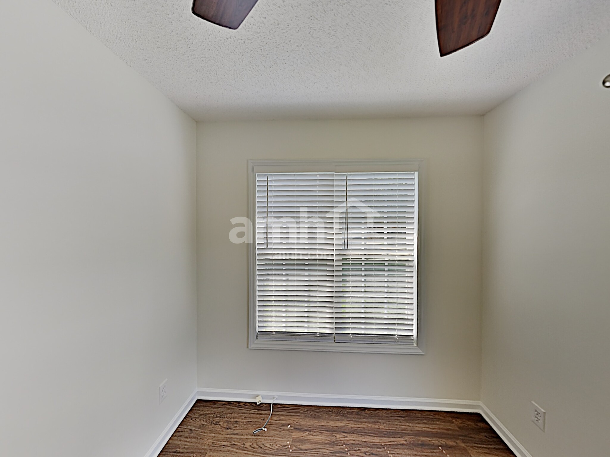 Building Photo - 106 Charlotte Ct