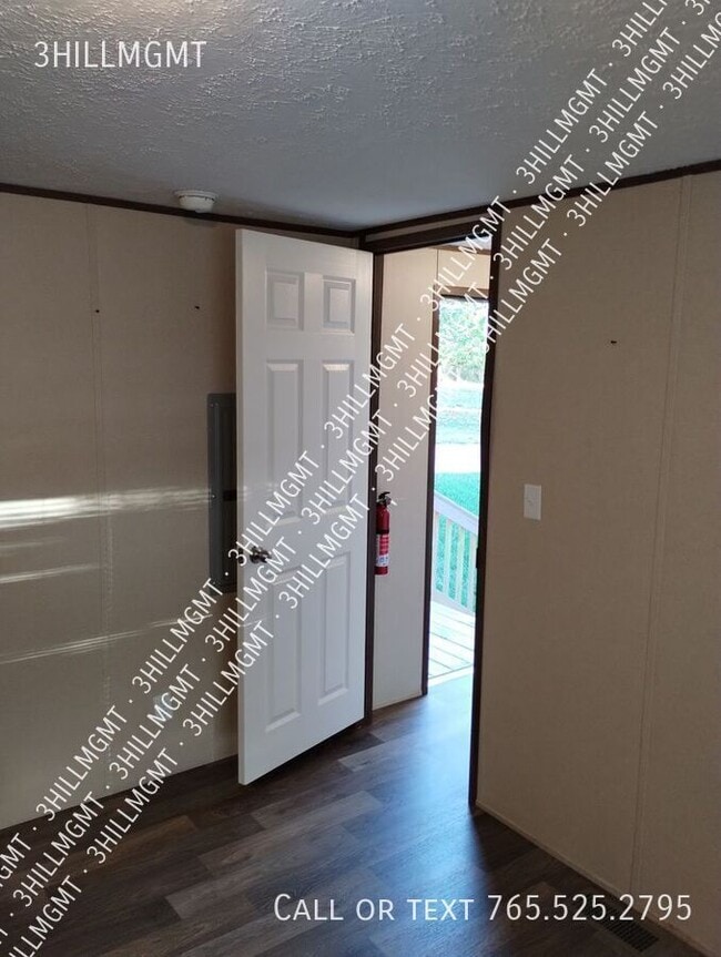 Building Photo - 5600 W Kilgore Ave