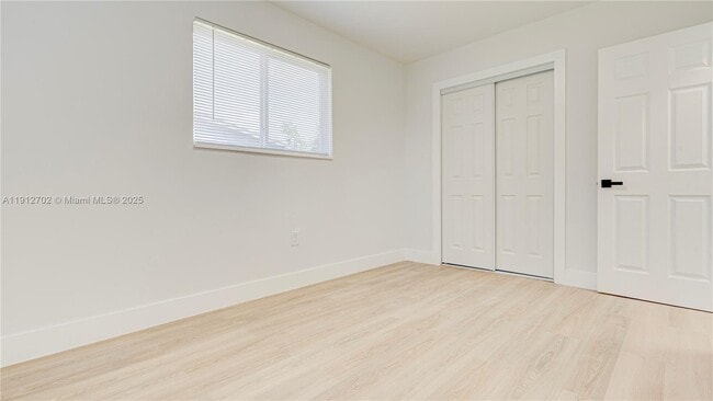 Building Photo - 3331 NW 8th Pl