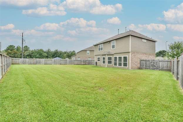 Building Photo - 18626 Each Elm Way