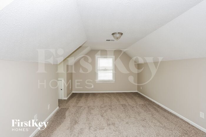Building Photo - 2422 Haybrook Ln