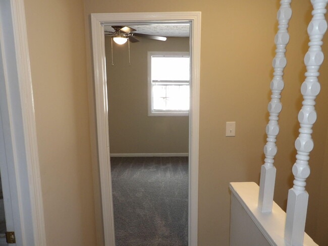 Building Photo - 432 Harrodsburg Ln