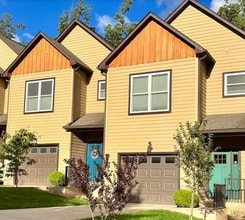 Building Photo - 208 Rainbow Terrace