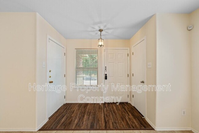 Building Photo - 6402 Candleview Ct