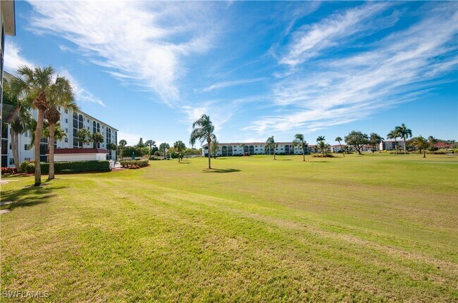 Building Photo - 29 High Point Cir E