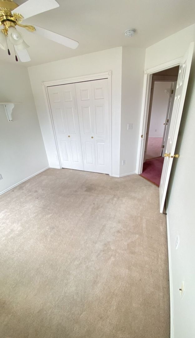 Building Photo - Spacious Home In A Quiet Subdivision