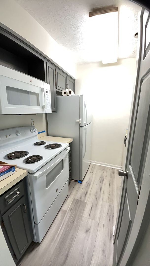 Building Photo - Newly updated 1 Bedroom Condo in Cobblestone