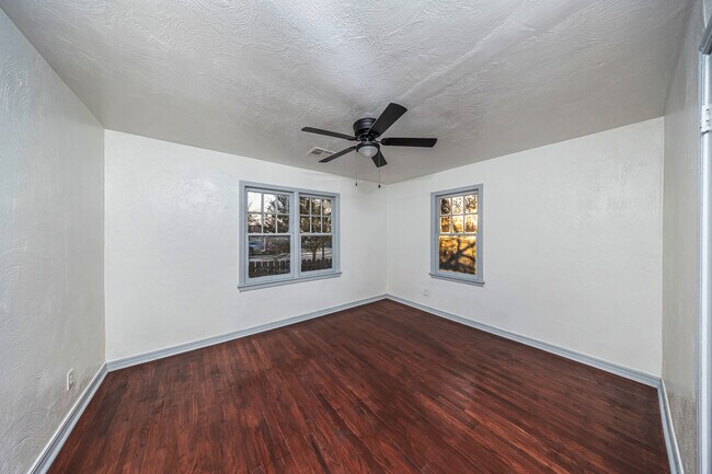 Building Photo - 1414 NW 23rd St