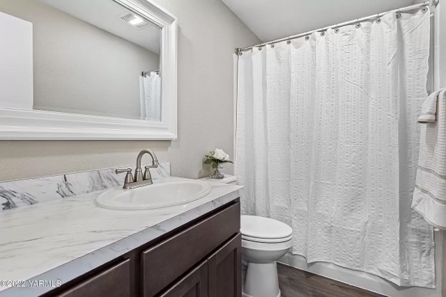 Upstairs Bathroom - 709 W Cherry Ave