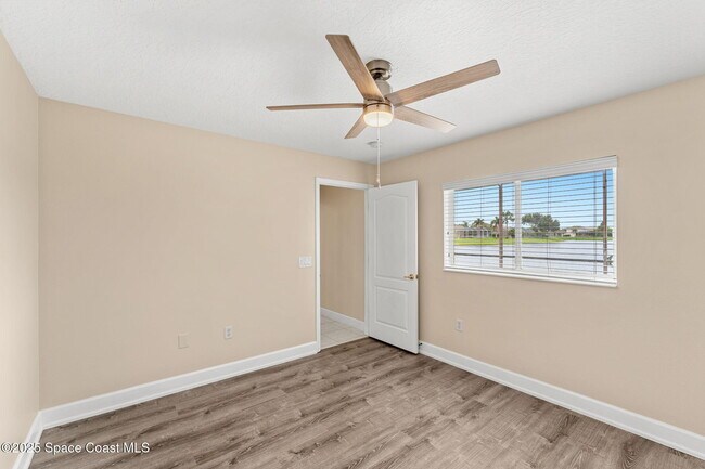 Building Photo - 3650 Chardonnay Dr