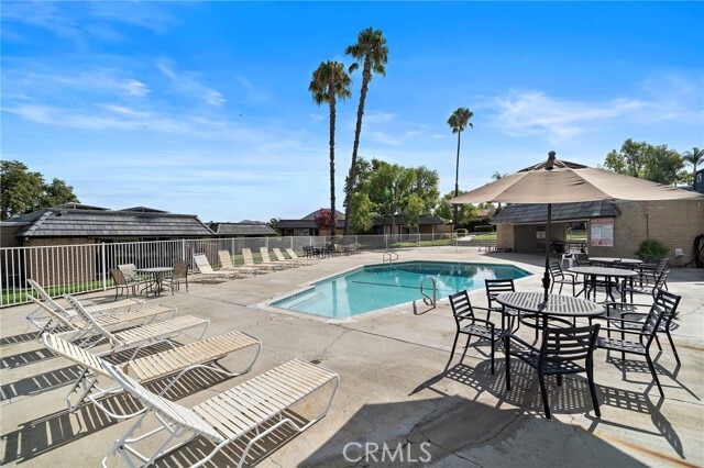 Building Photo - 22400 Canyon Club Dr