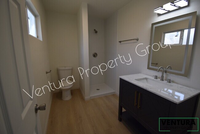 Building Photo - NEWLY RENOVATED Spacious 2-Bed, 2-Bath Unit