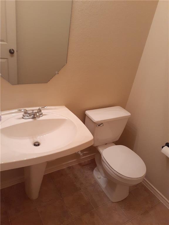 Building Photo - 3725 Castle Rock Dr