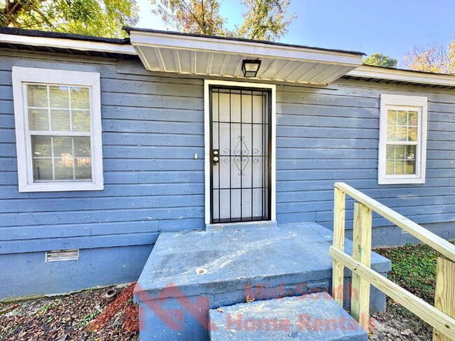 Building Photo - 1761 Winston Dr