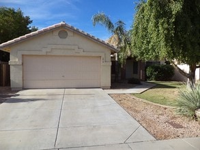 Building Photo - 1214 E Artesian Way