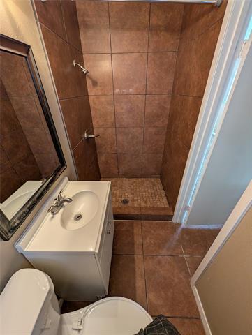 Building Photo - 6912 Chippendale Dr