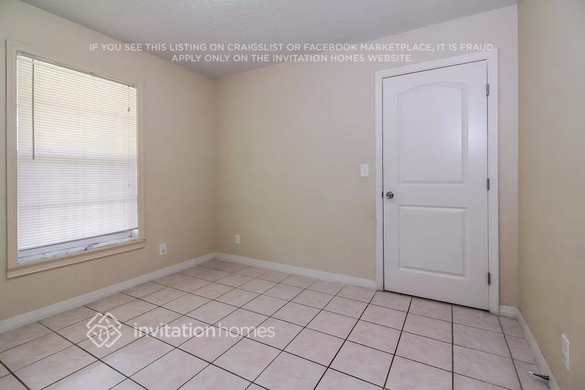 Building Photo - 15553 67th Ct N