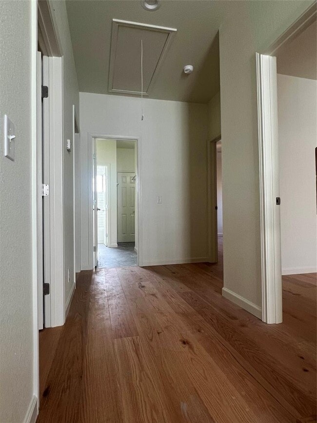 Building Photo - 5404 Martin Ave