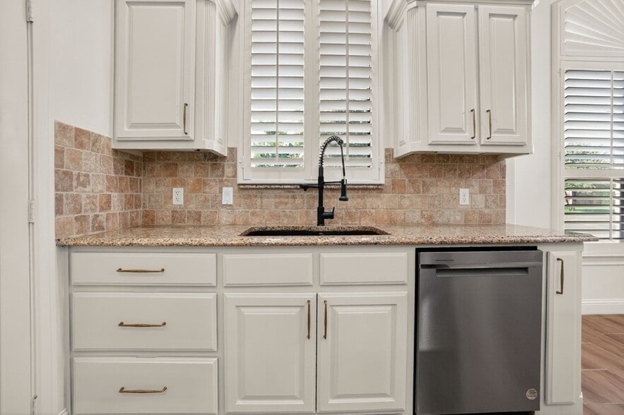 Building Photo - 5512 Casa Grande Trail