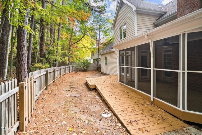 Building Photo - 1008 W Sterlington Pl