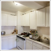 Kitchen - 903 Kilbourn