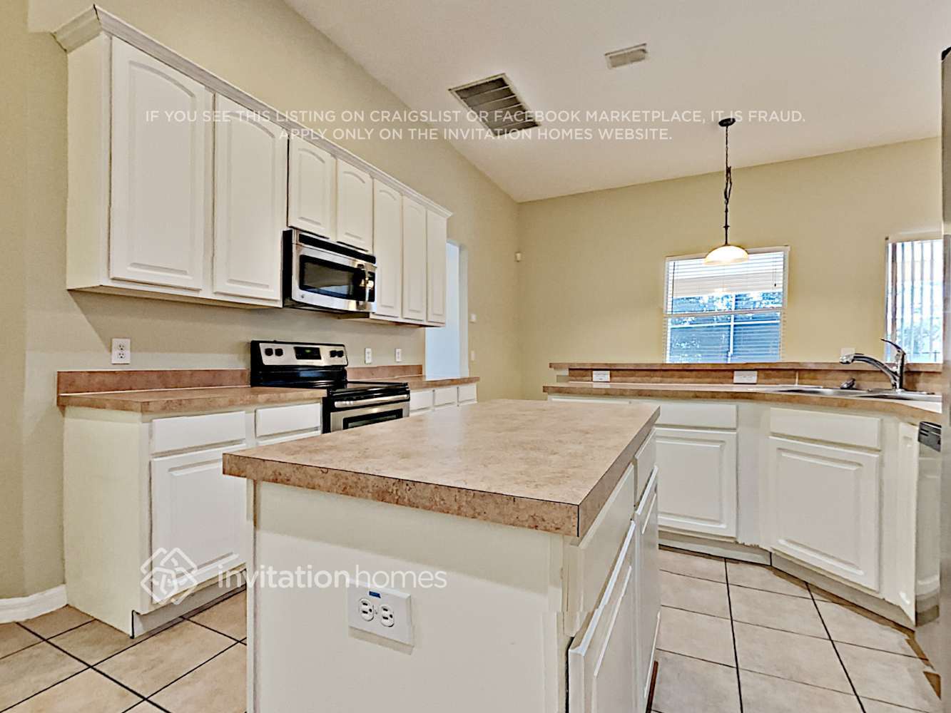 Building Photo - 1774 Sweetwater W Cir
