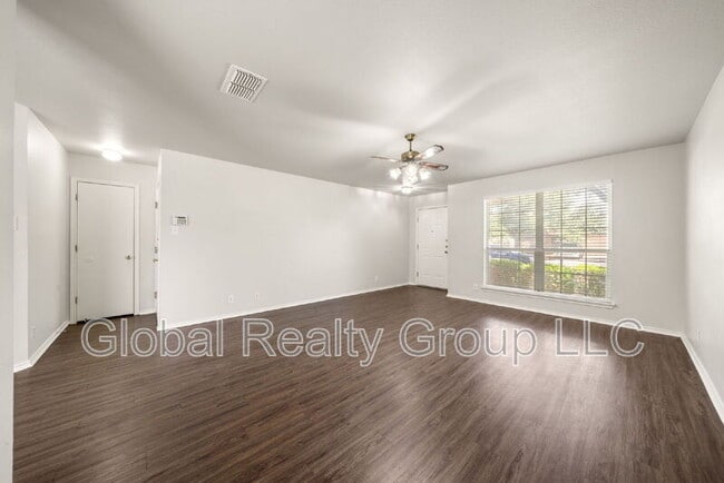 Building Photo - 8911 Valhalla