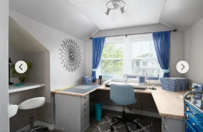 Building Photo - 4 Bedroom with a Hot Tub in the heart of t...