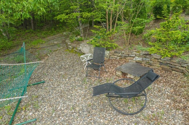 Building Photo - 348 Winding Ridge