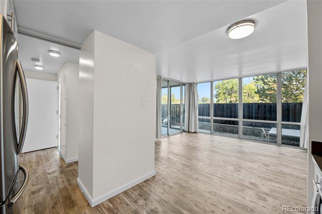 Building Photo - 3100 E Cherry Creek S Dr