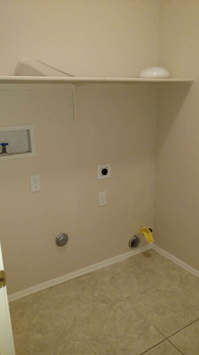 Building Photo - Located in beautiful Rancho Sahuarita!!!!!!!!!!!!