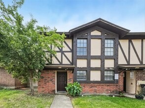 Building Photo - 1006 Bland Dr