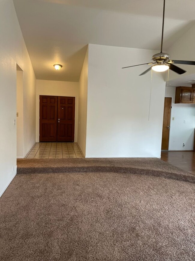 Building Photo - Charming 4-Bedroom, 2-Bathroom Home – Your Perfect Summer Move-In!