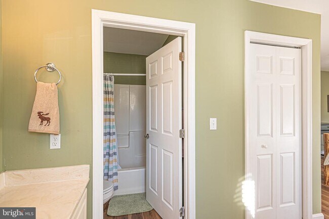 Building Photo - 18565 Orton Cir