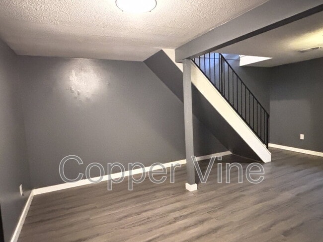 Building Photo - 1729 Quail St