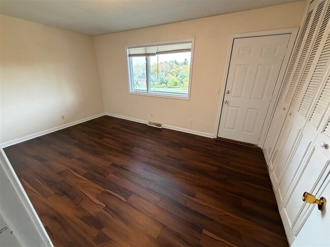 Building Photo - 1036 Ellen Dr