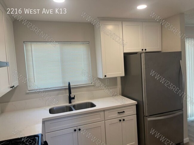 Building Photo - 2216 W Ave K 13