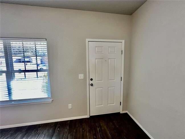 Building Photo - 6206 SW Warrington Rd