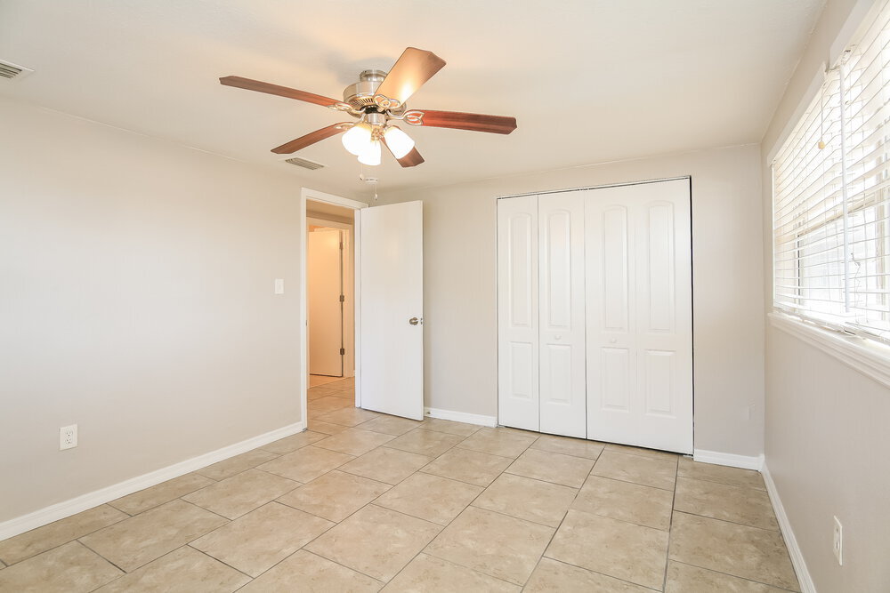 Building Photo - 10426 Syringa Ct