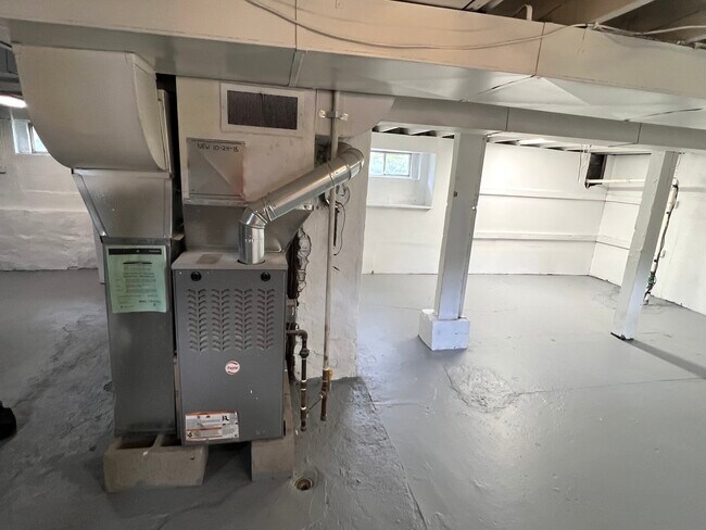 Building Photo - 3002 Green St